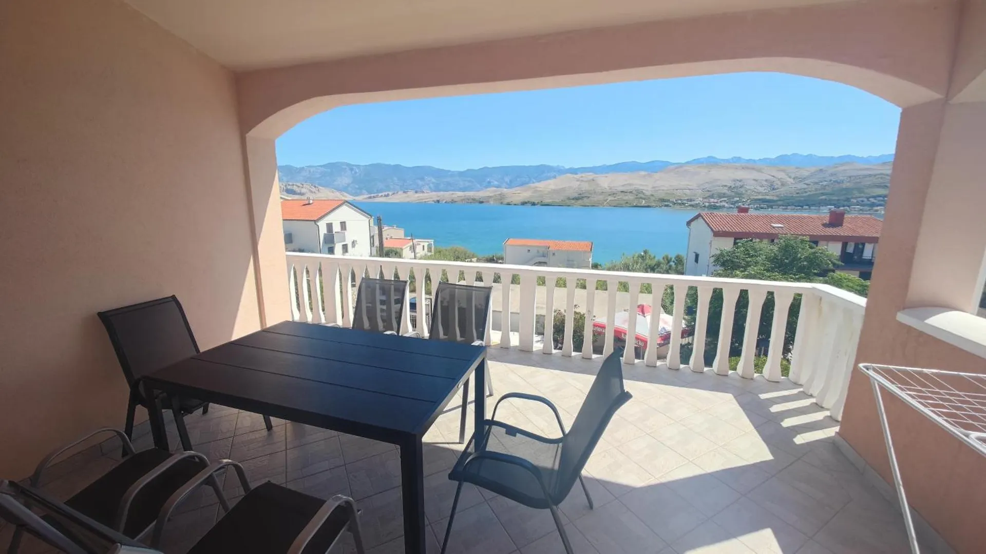 Apartments Bolont Pag Island