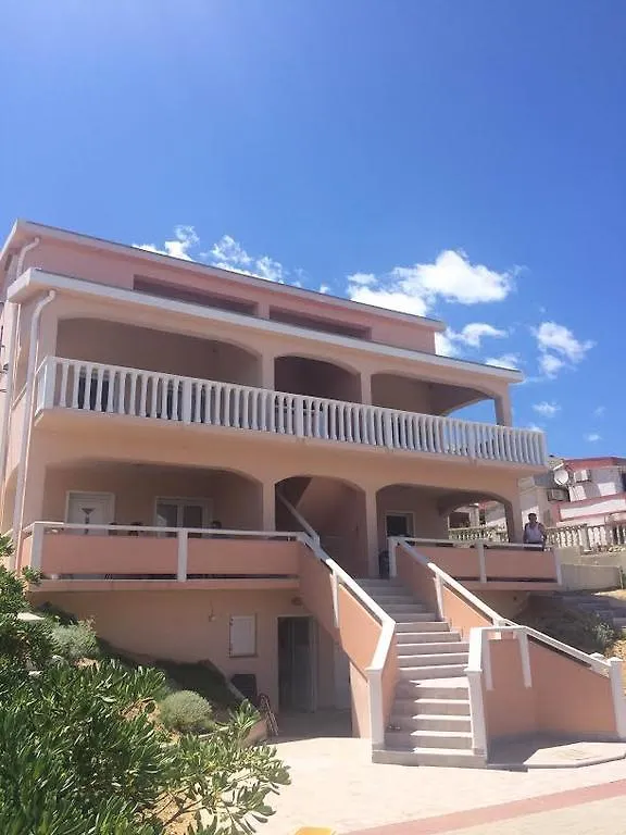 Apartments Bolont location